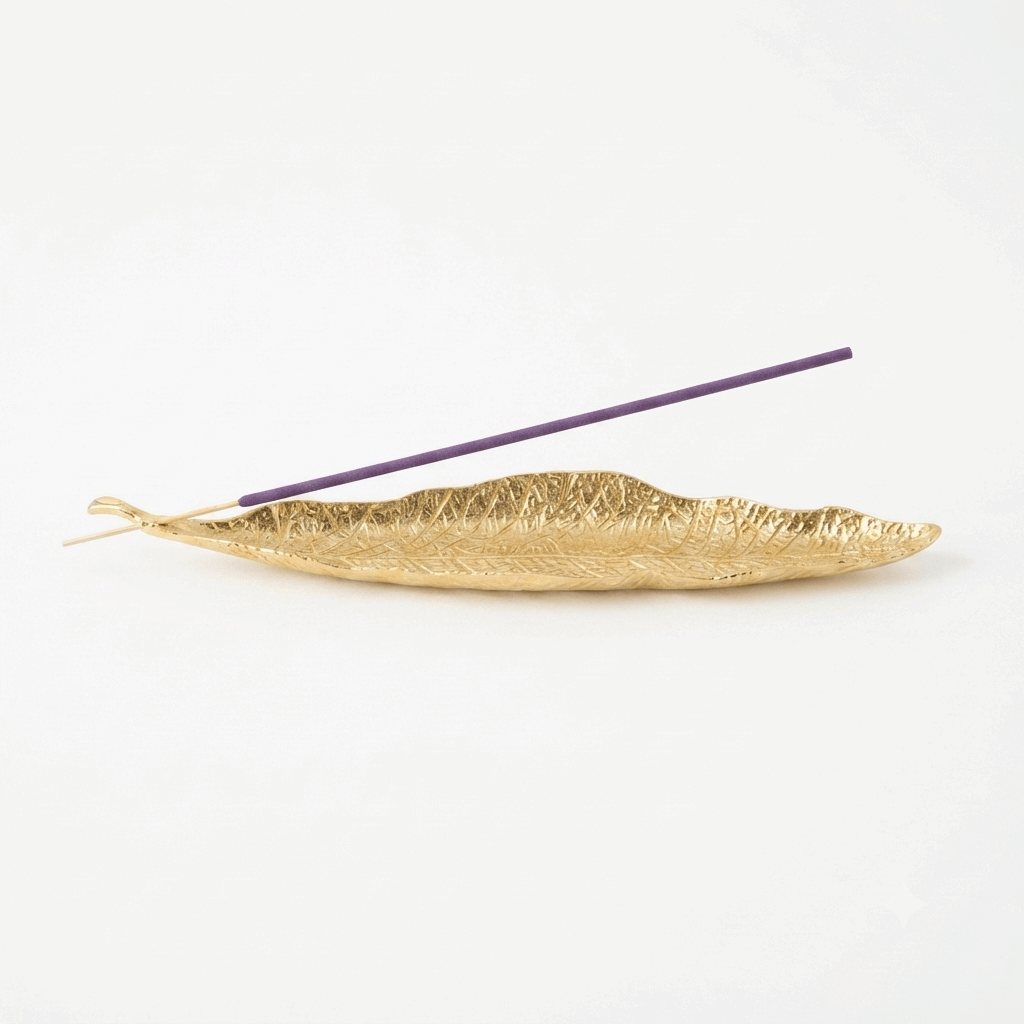 Leaf-shaped metal incense holders Golden